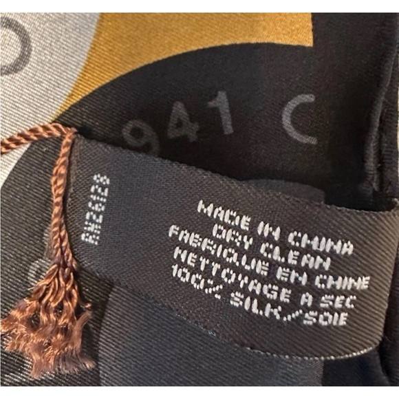 NWT Coach 100% Silk Multicolor Bandana Geometric Circle Pattern Scarf - Picture 8 of 11